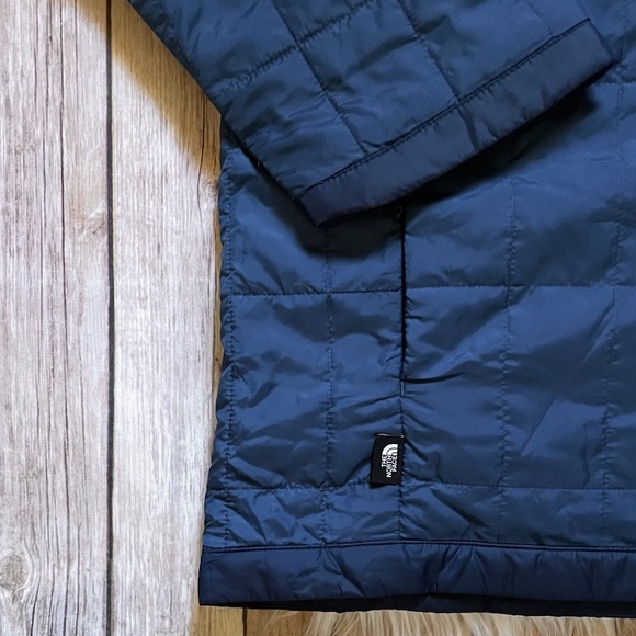 The North Face Men’s Circaloft Shady Blue Jacket - Picture 4 of 12
